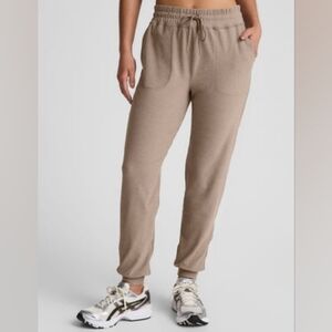 NWOT Beyond Yoga Spacedye Commuter Midi Joggers Drawstring Comfy Cream Sz Small
